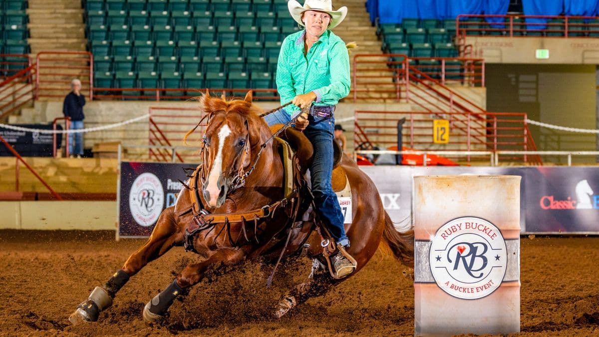 Sydney Graham and Dupont first turn a barrel