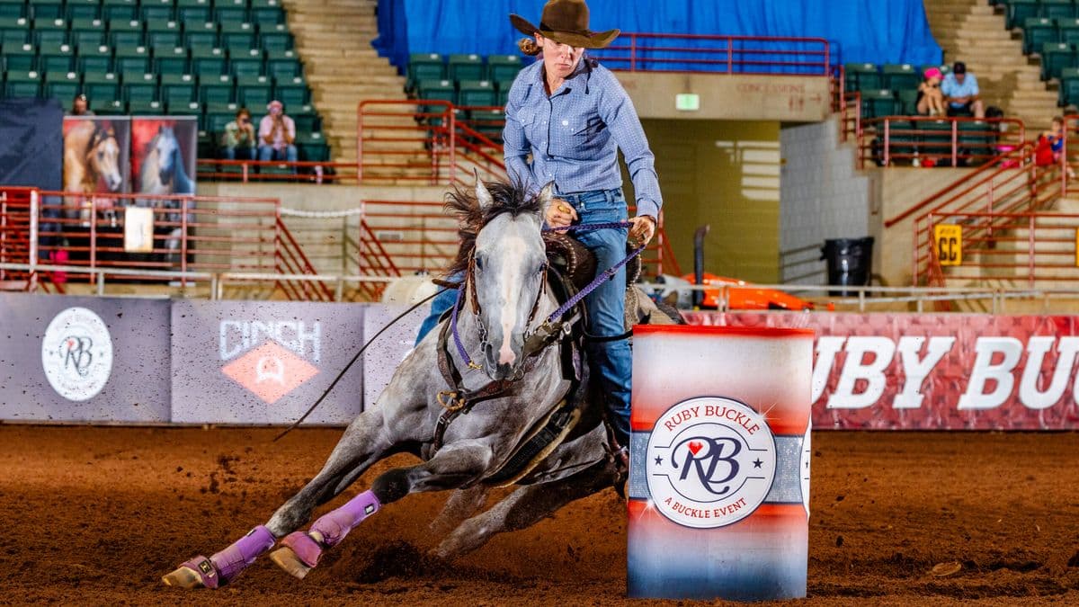 Cassie Morton and SS I Am Misty win the Ruby Buckle East Futurity
