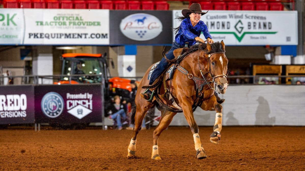 Heidi Gunderson barrel racing on Wonder If Im Lucky