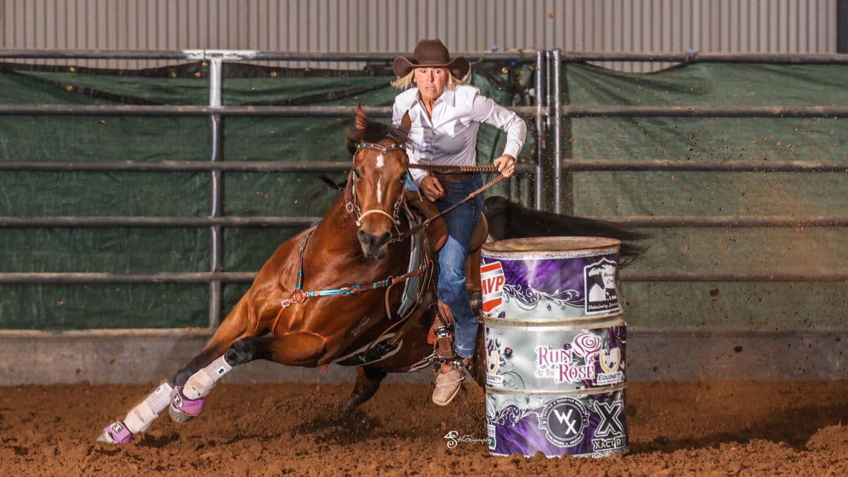 Kim Schulze turns a barrel