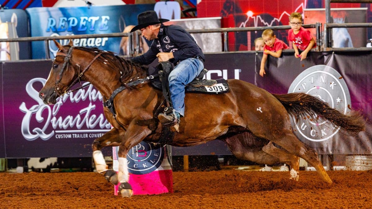 Adios Ameegos and Tyler Rivette turn a pink Pink Buckle barrel