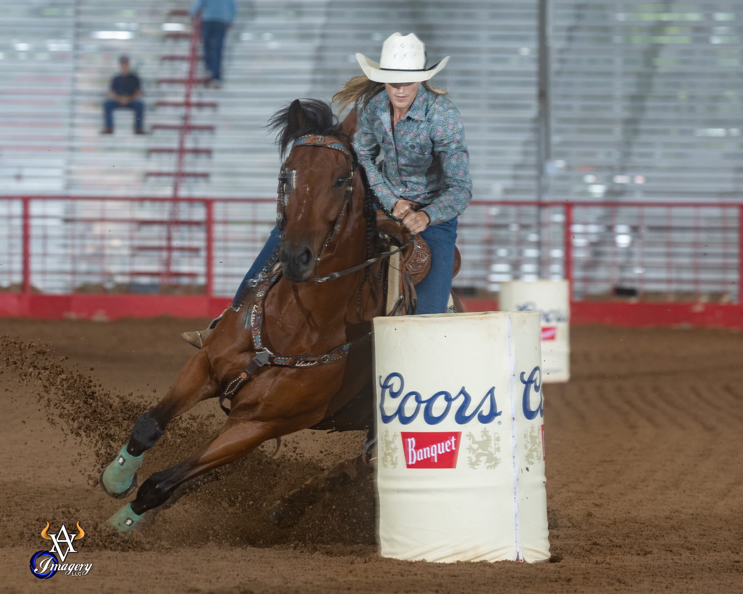 Alyssa Urbanek-Wade turns a barrel