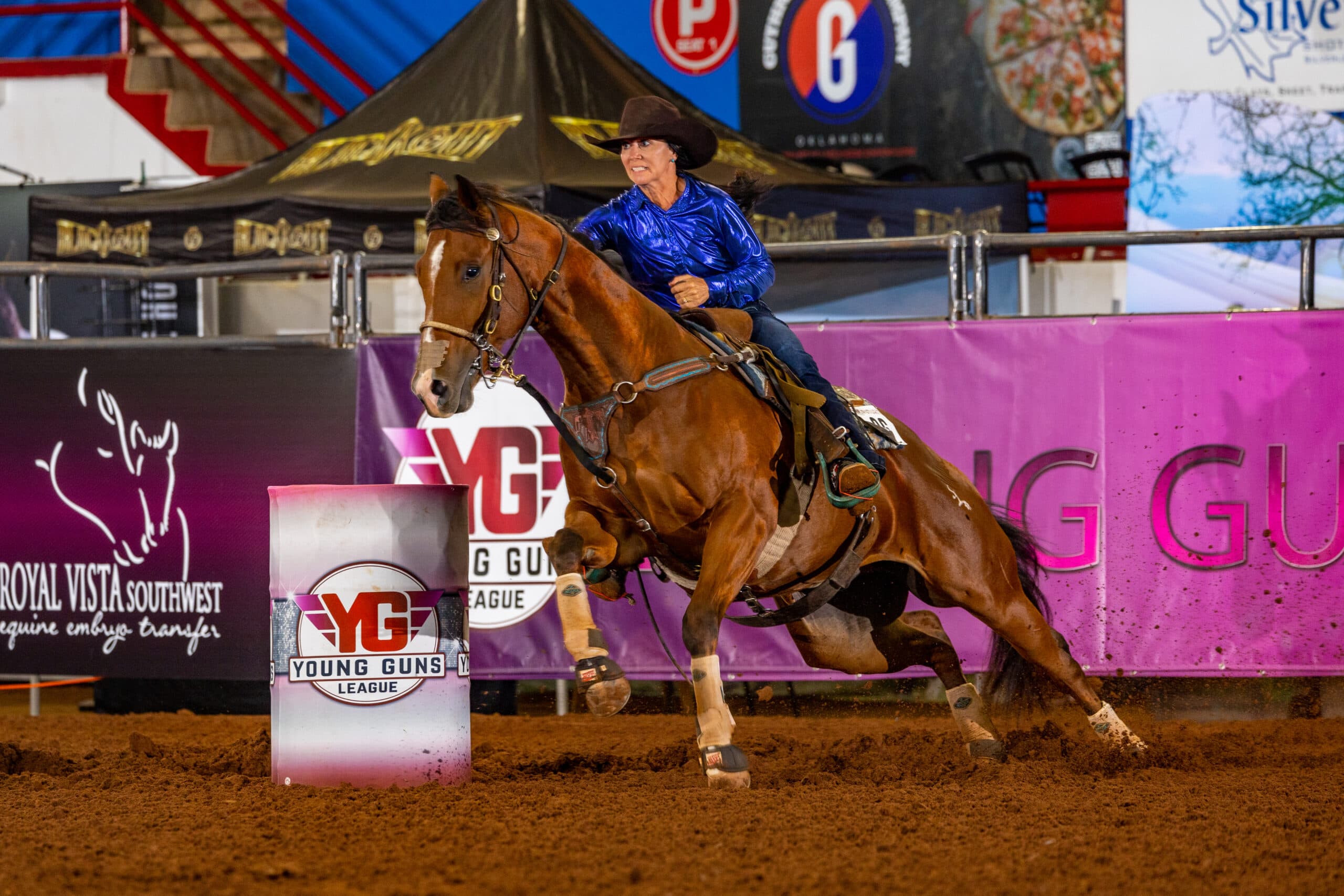 Heidi Gunderson and Wonder If IM Lucky barrel racing